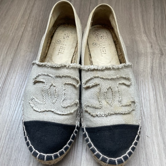 CHANEL USED Espadrilles size 38 beige - Picture 2 of 16